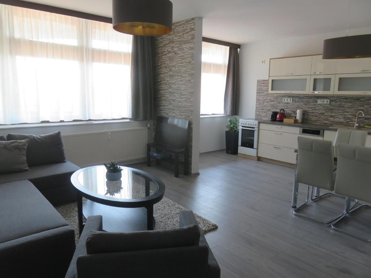 City Corner Central Mosonmagyaróvár Eksteriør bilde